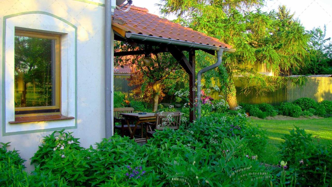 Janischs Fewo Im Spreewald, Terrasse, Grosser Garten Und Blick Inklusive Unterspreewald Екстериор снимка